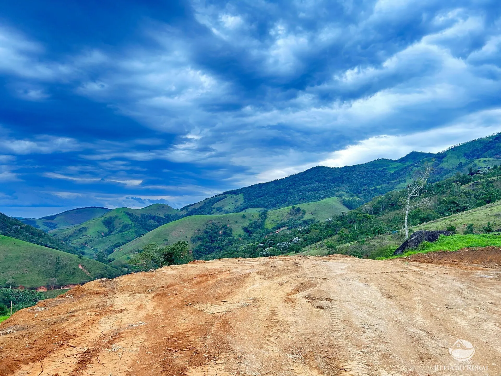 Plot for sale of 5 acres in São José dos Campos, SP, Brazil