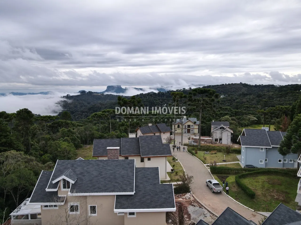 Terreno à venda de 640 m² em Campos do Jordão, SP, Brasil