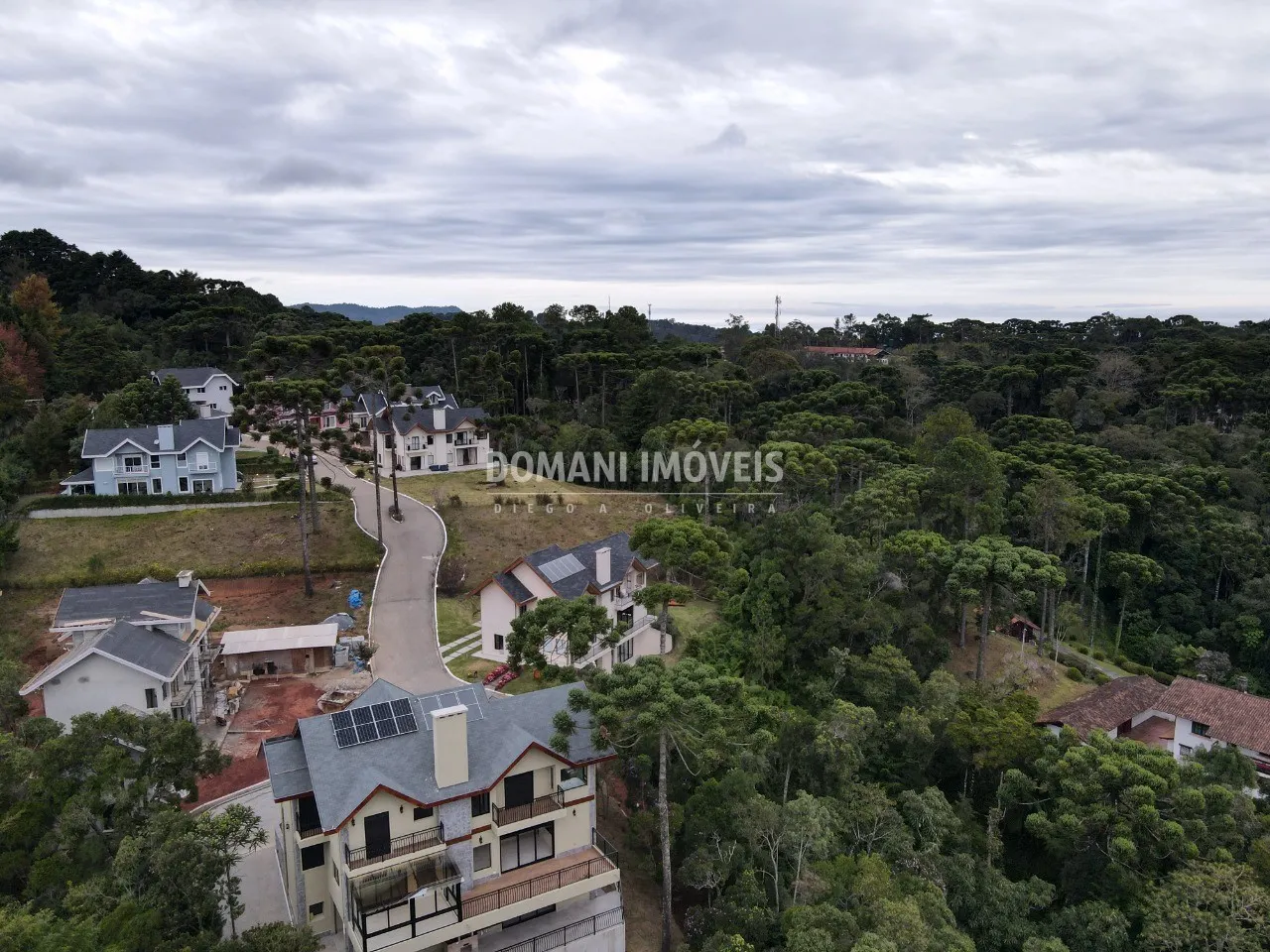 Terreno à venda de 640 m² em Campos do Jordão, SP, Brasil