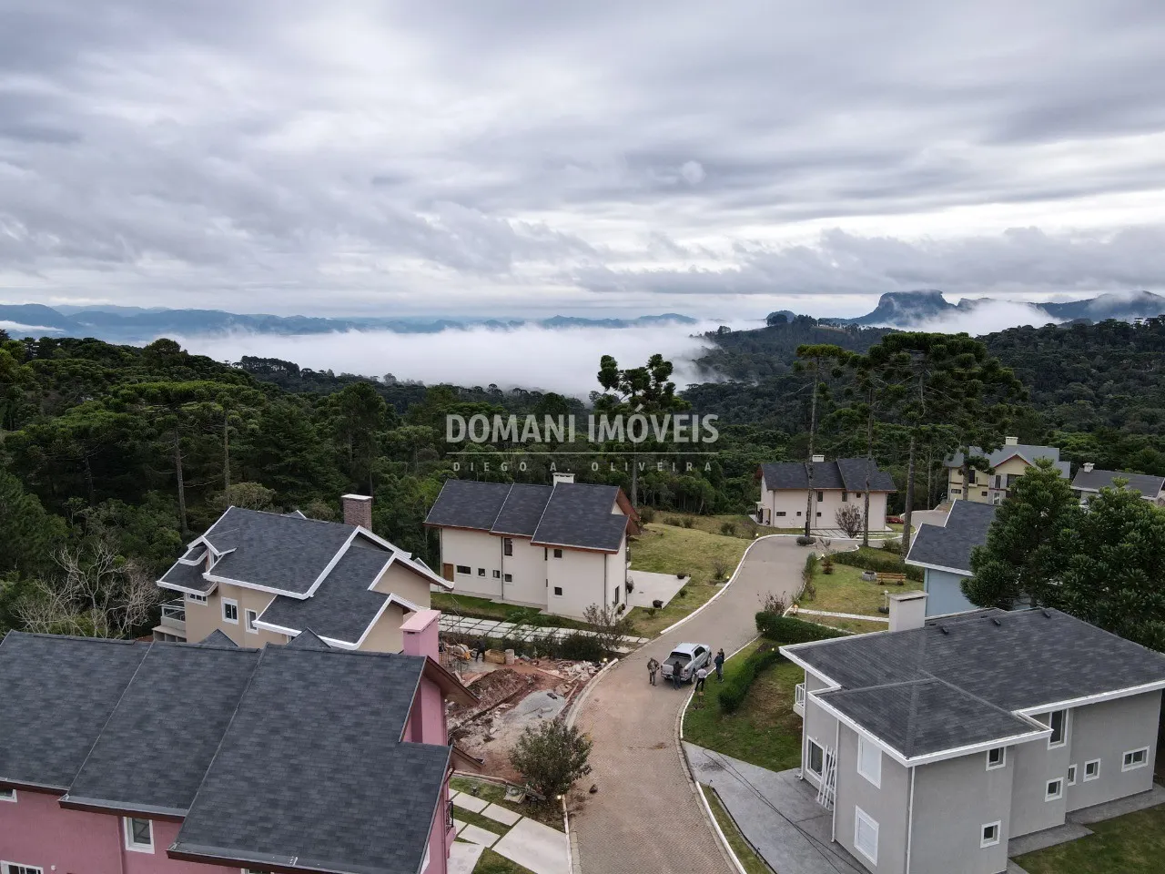 Terreno à venda de 640 m² em Campos do Jordão, SP, Brasil