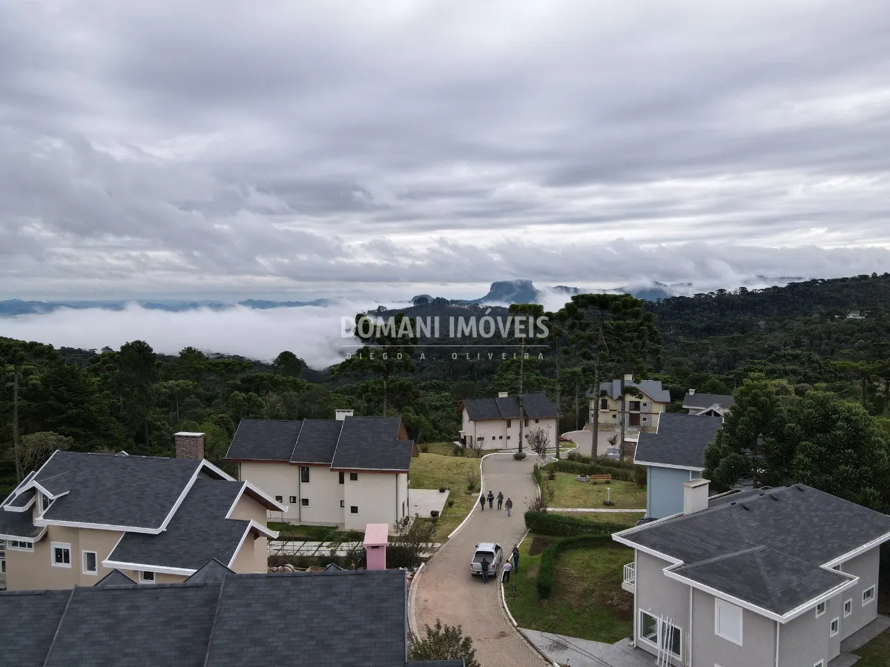 Terreno à venda de 640 m² em Campos do Jordão, SP, Brasil