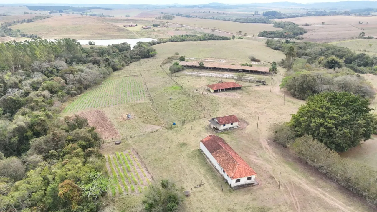 Fazenda à venda de 77 ha em Guareí, SP, Brasil