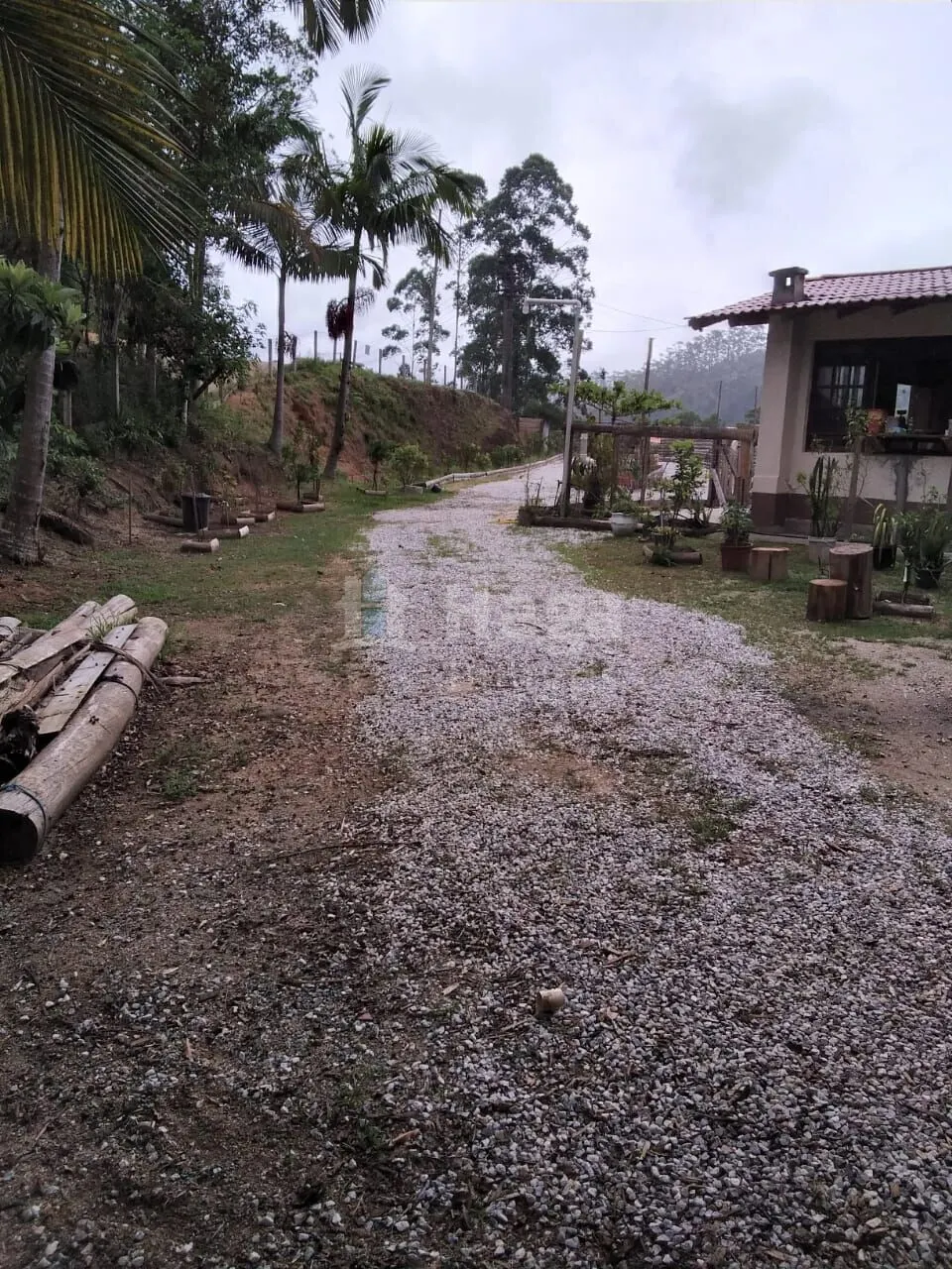 Fazenda à venda de 2.400 m² em Nova Trento, SC, Brasil