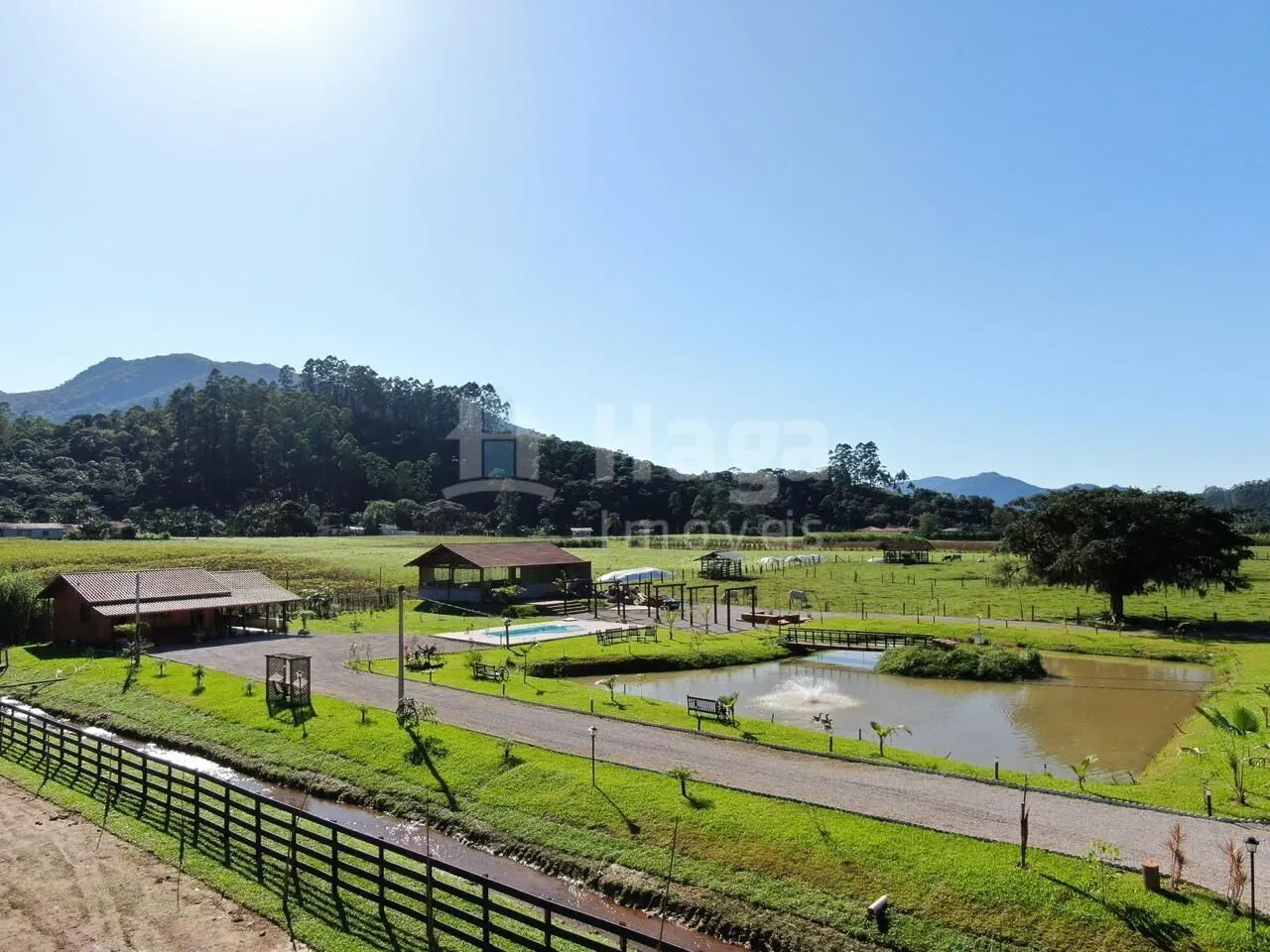 Chácara à venda de 4.500 m² em Tijucas, SC, Brasil