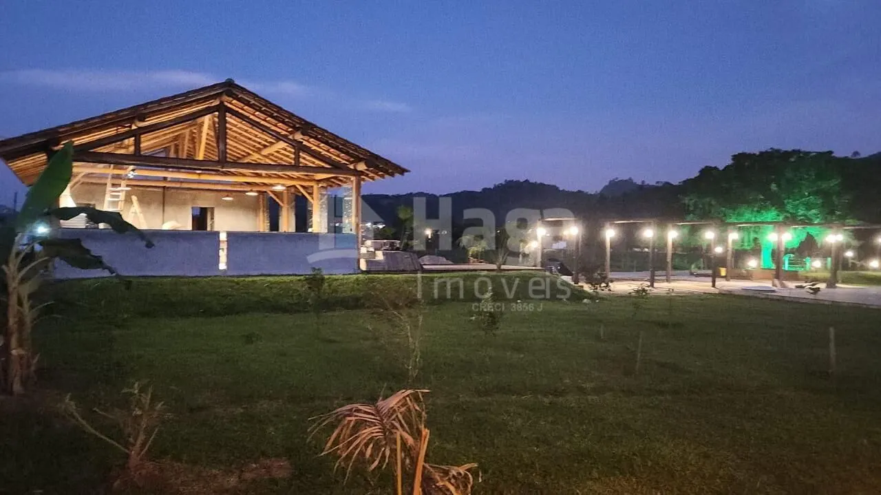 Chácara à venda de 4.500 m² em Tijucas, SC, Brasil