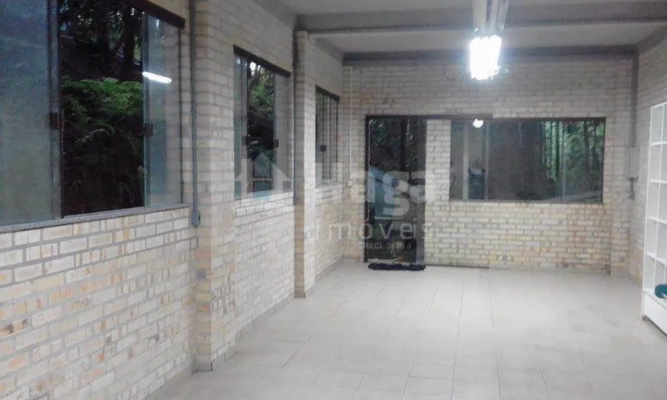 Casa à venda de 360 m² em Brusque, SC, Brasil
