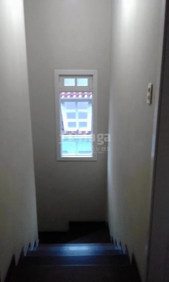 Casa à venda de 360 m² em Brusque, SC, Brasil