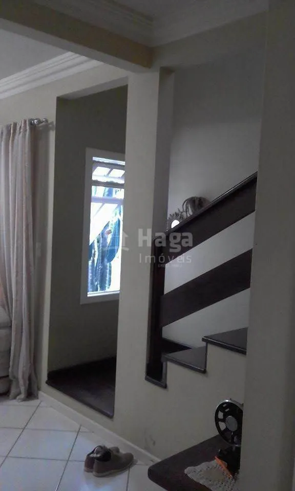 Casa à venda de 360 m² em Brusque, SC, Brasil