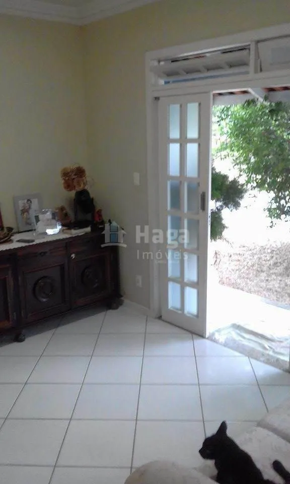 Casa à venda de 360 m² em Brusque, SC, Brasil
