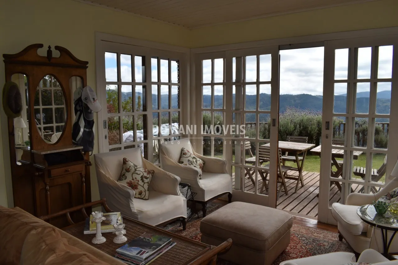 Casa à venda de 1.000 m² em Campos do Jordão, SP, Brasil