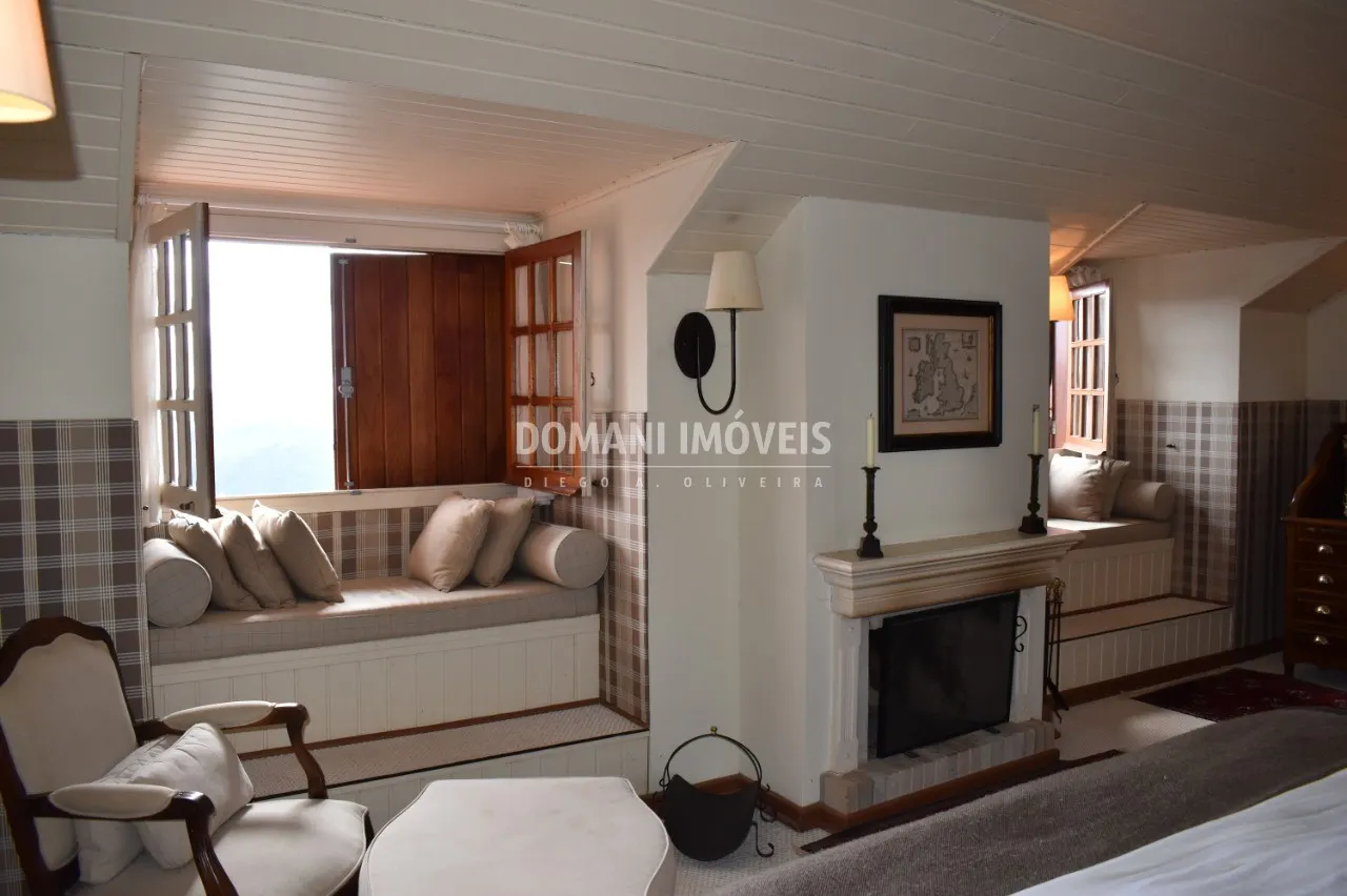 Casa à venda de 1.000 m² em Campos do Jordão, SP, Brasil