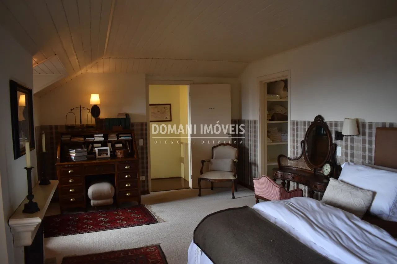 Casa à venda de 1.000 m² em Campos do Jordão, SP, Brasil