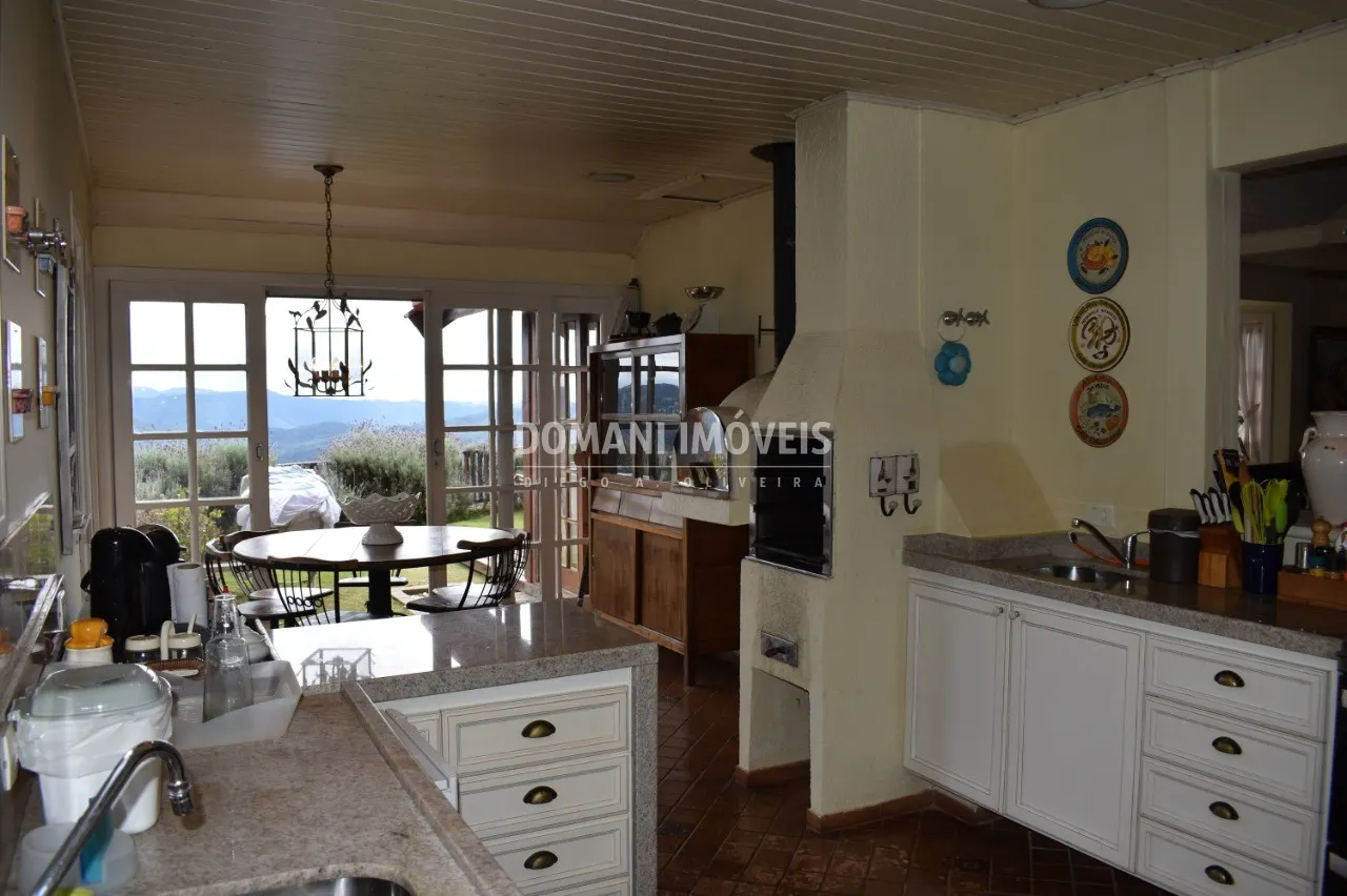 Casa à venda de 1.000 m² em Campos do Jordão, SP, Brasil