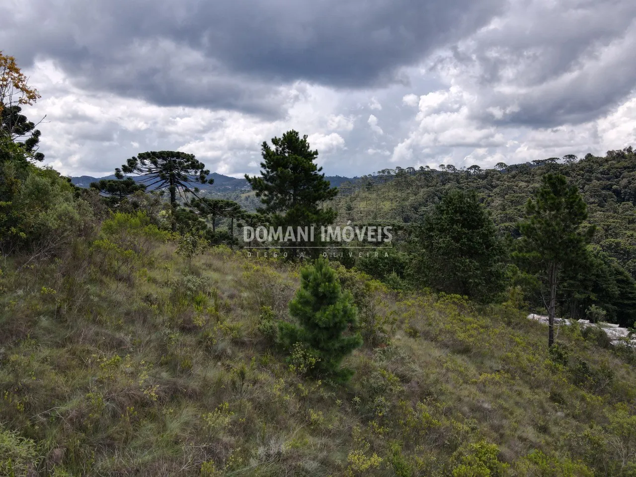 Terreno à venda de 2.065 m² em Campos do Jordão, SP, Brasil
