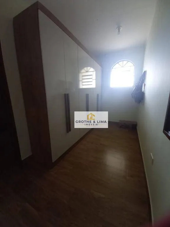 Country home for sale of 3,100 m² in São José dos Campos, SP, Brazil