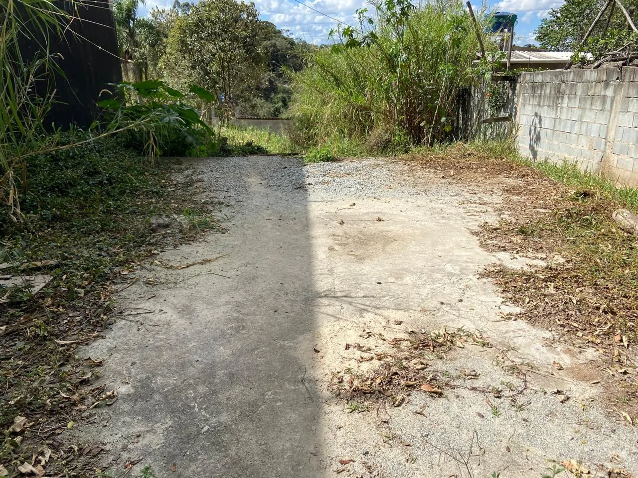 Terreno à venda de 337 m² em Itapevi, SP, Brasil