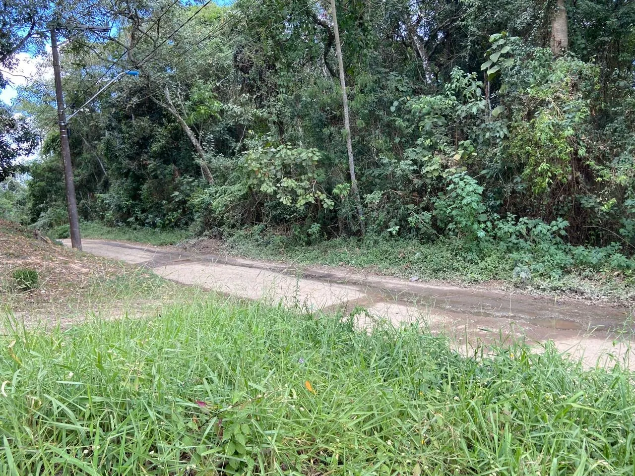 Terreno à venda de 337 m² em Itapevi, SP, Brasil