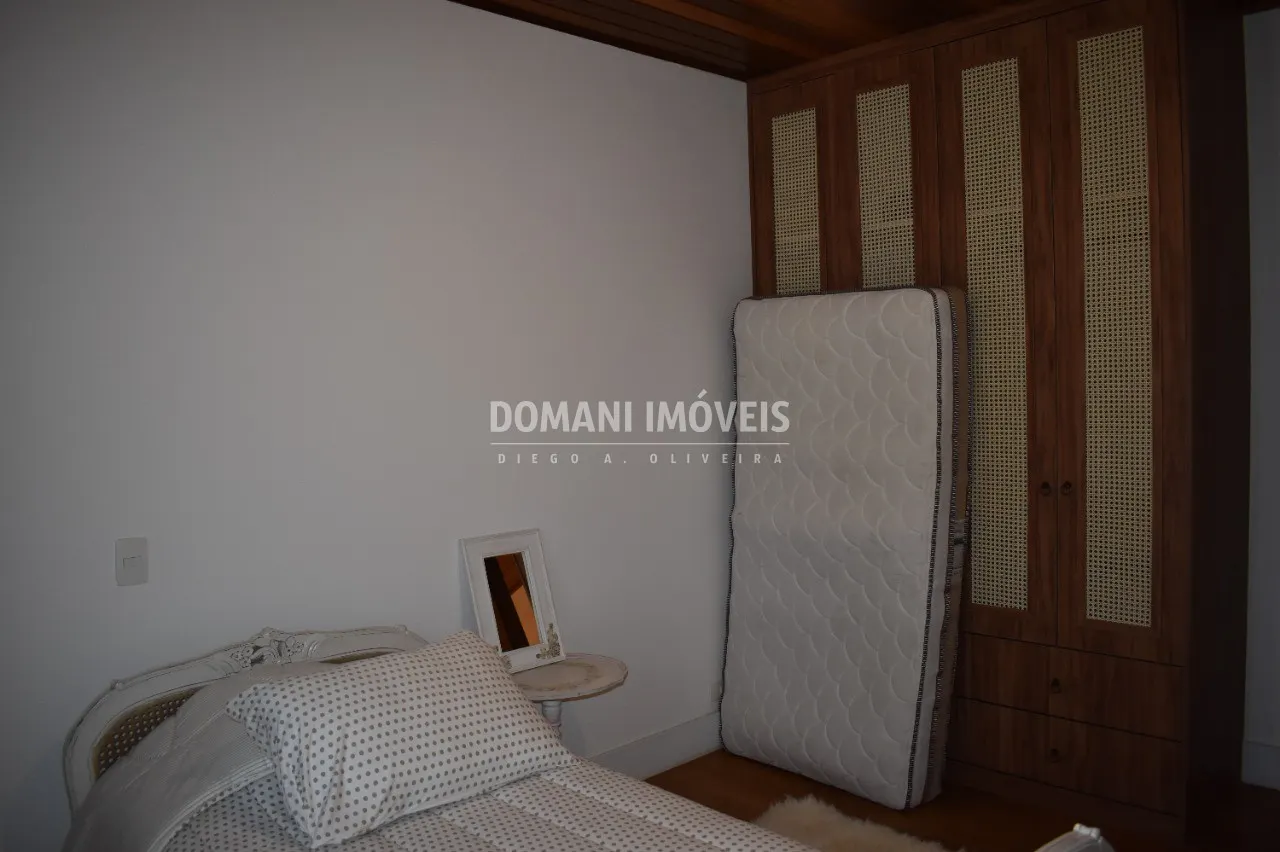 Casa à venda de 1.940 m² em Campos do Jordão, SP, Brasil