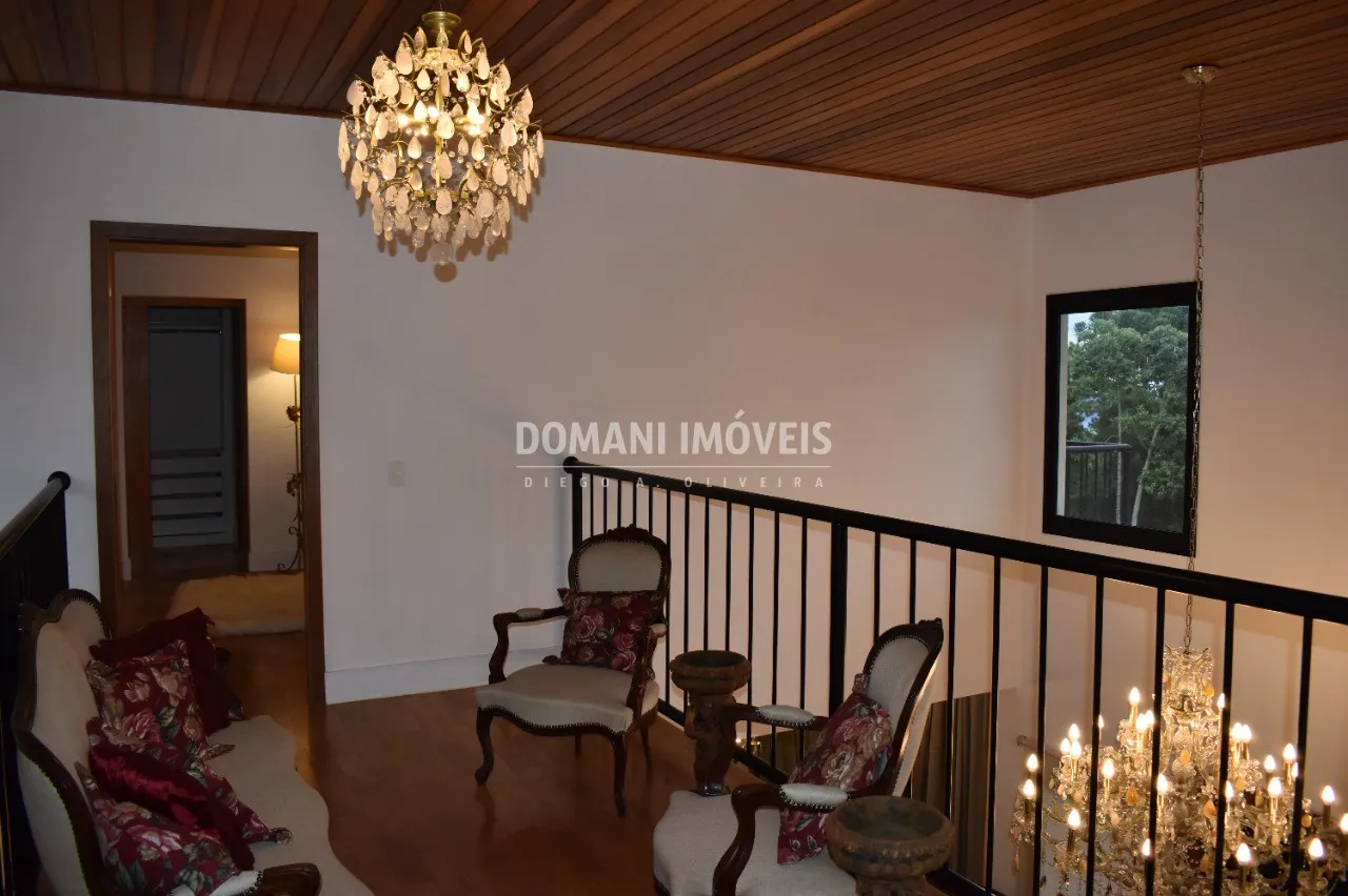 Casa à venda de 1.940 m² em Campos do Jordão, SP, Brasil