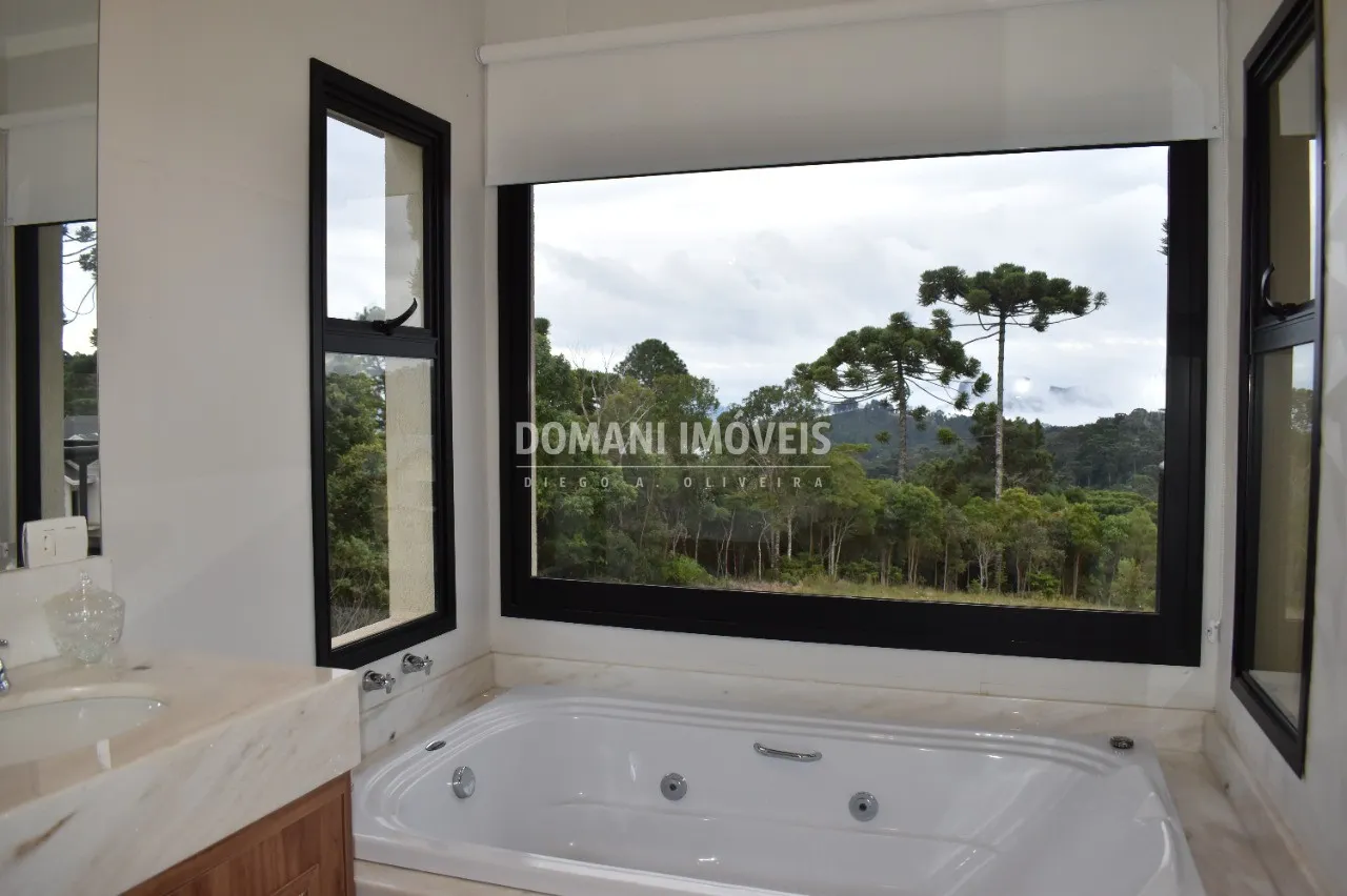 Casa à venda de 1.940 m² em Campos do Jordão, SP, Brasil