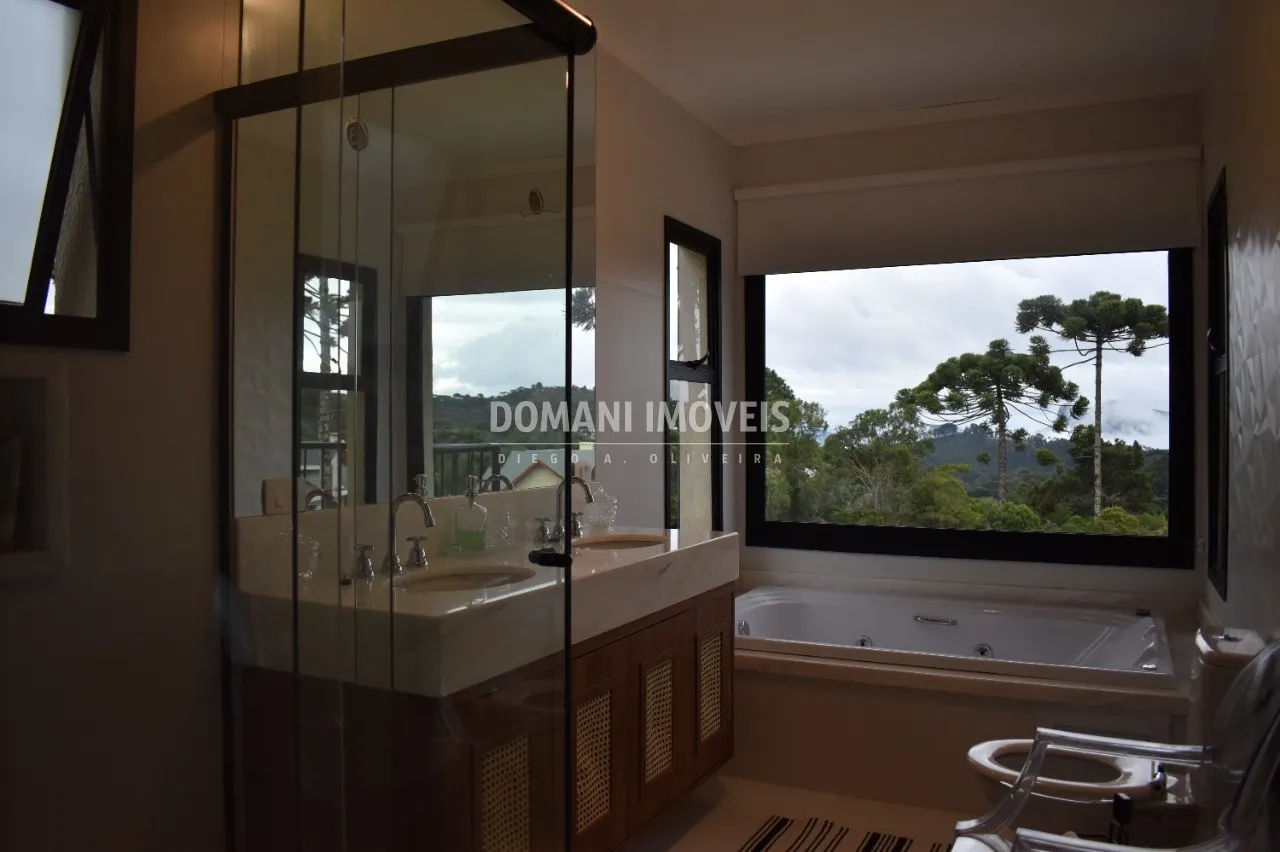 Casa à venda de 1.940 m² em Campos do Jordão, SP, Brasil