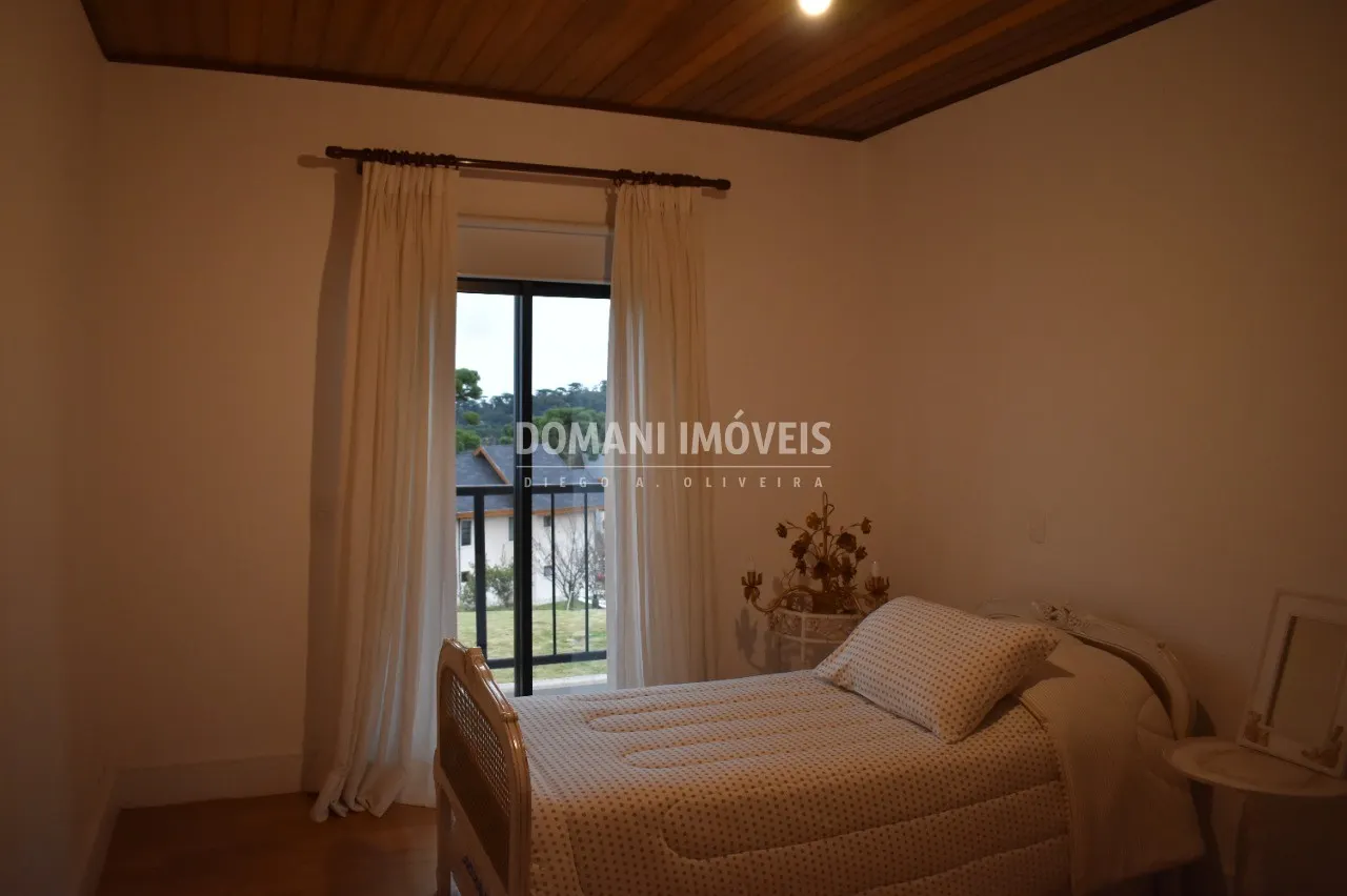 Casa à venda de 1.940 m² em Campos do Jordão, SP, Brasil