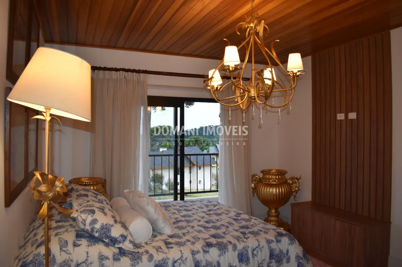 Casa à venda de 1.940 m² em Campos do Jordão, SP, Brasil