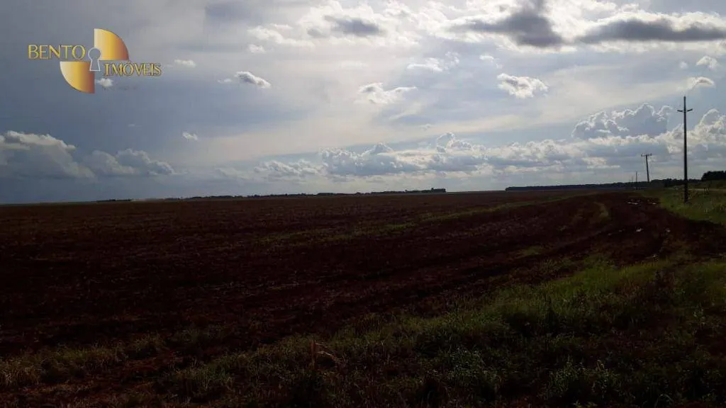 Fazenda à venda de 2.026 ha em Tangará da Serra, MT, Brasil