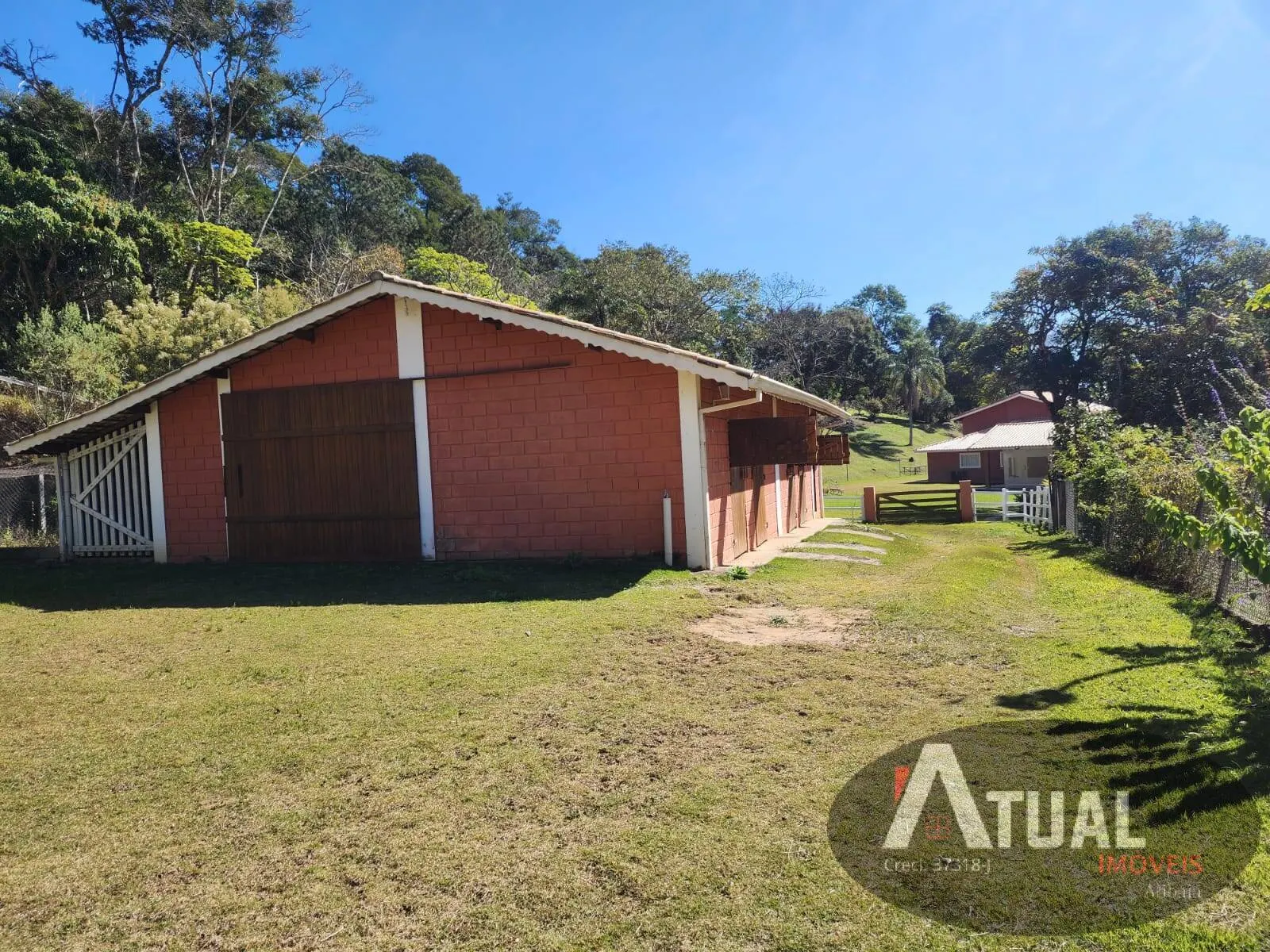 Casa à venda de 5 ha em Nazaré Paulista, SP, Brasil