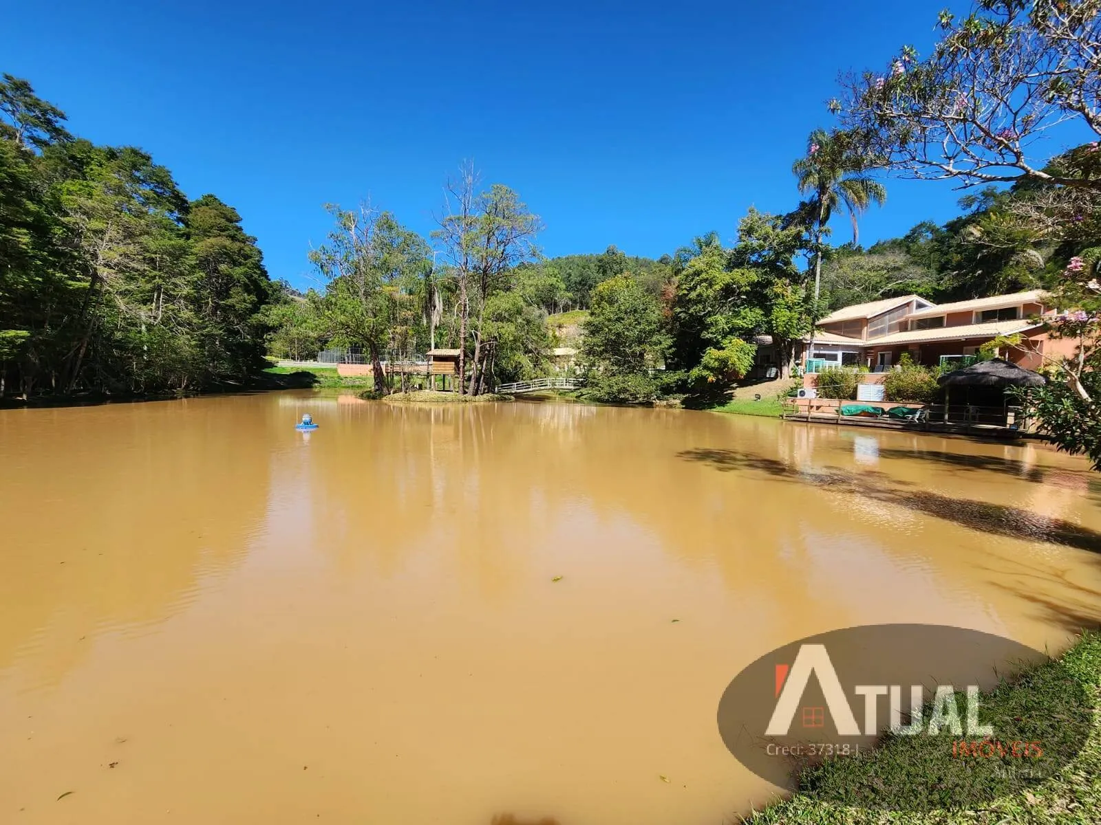 Casa à venda de 5 ha em Nazaré Paulista, SP, Brasil