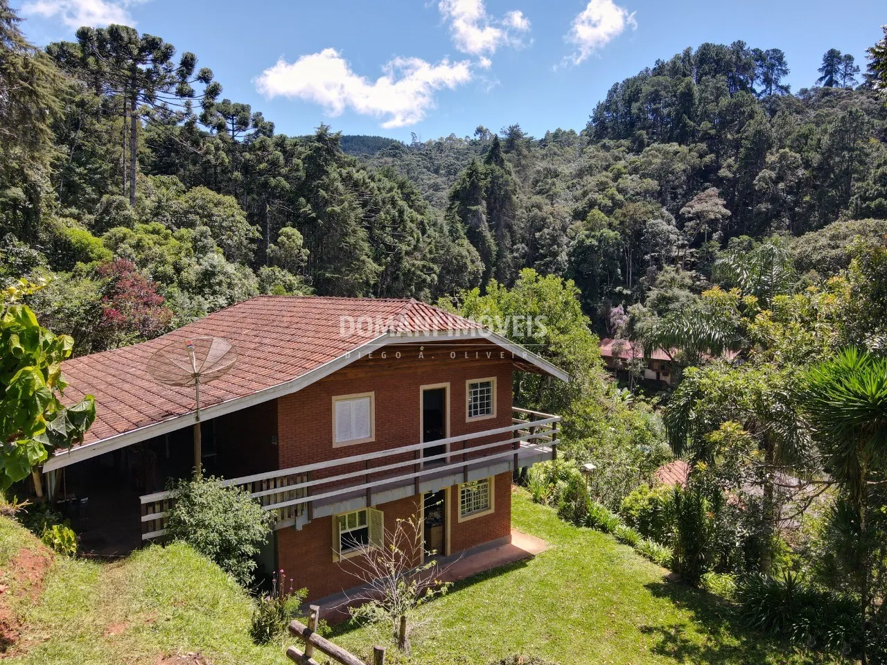 Casa à venda de 3.950 m² em Campos do Jordão, SP, Brasil