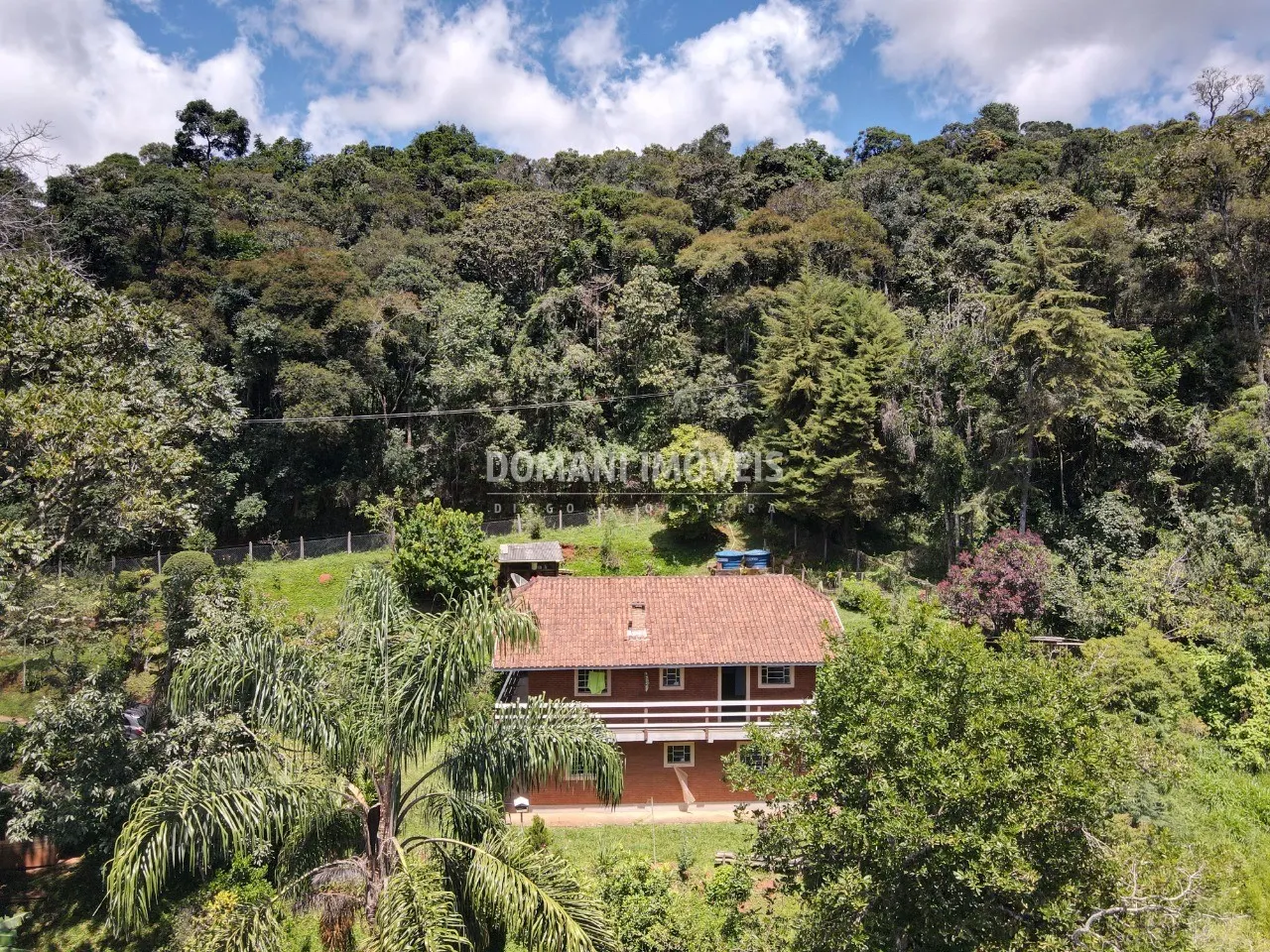 Casa à venda de 3.950 m² em Campos do Jordão, SP, Brasil