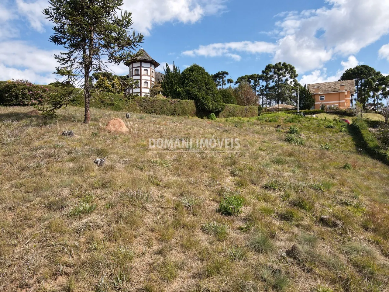 Terreno à venda de 2.800 m² em Campos do Jordão, SP, Brasil