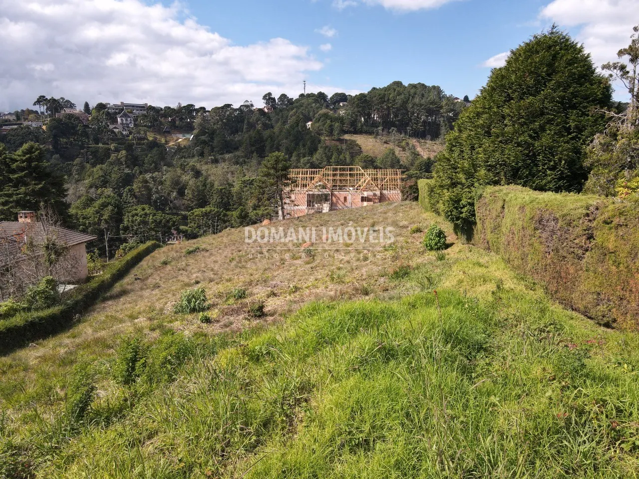 Terreno à venda de 2.800 m² em Campos do Jordão, SP, Brasil
