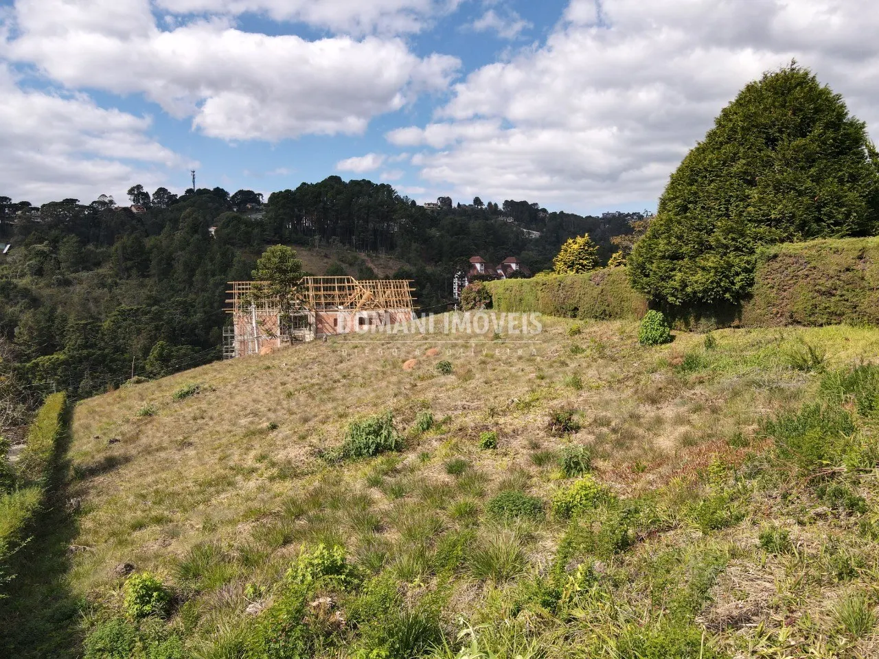 Terreno à venda de 2.800 m² em Campos do Jordão, SP, Brasil