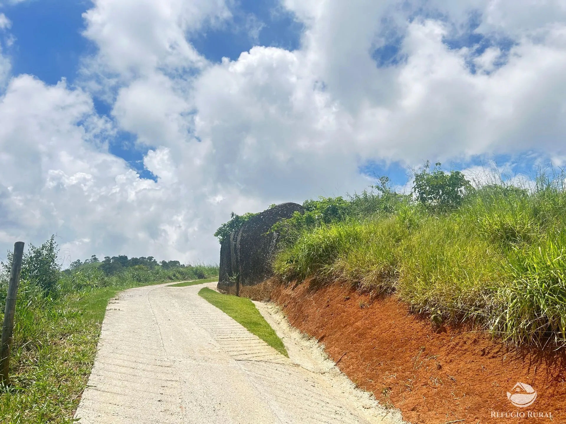 Small farm for sale of 5 acres in São José dos Campos, SP, Brazil