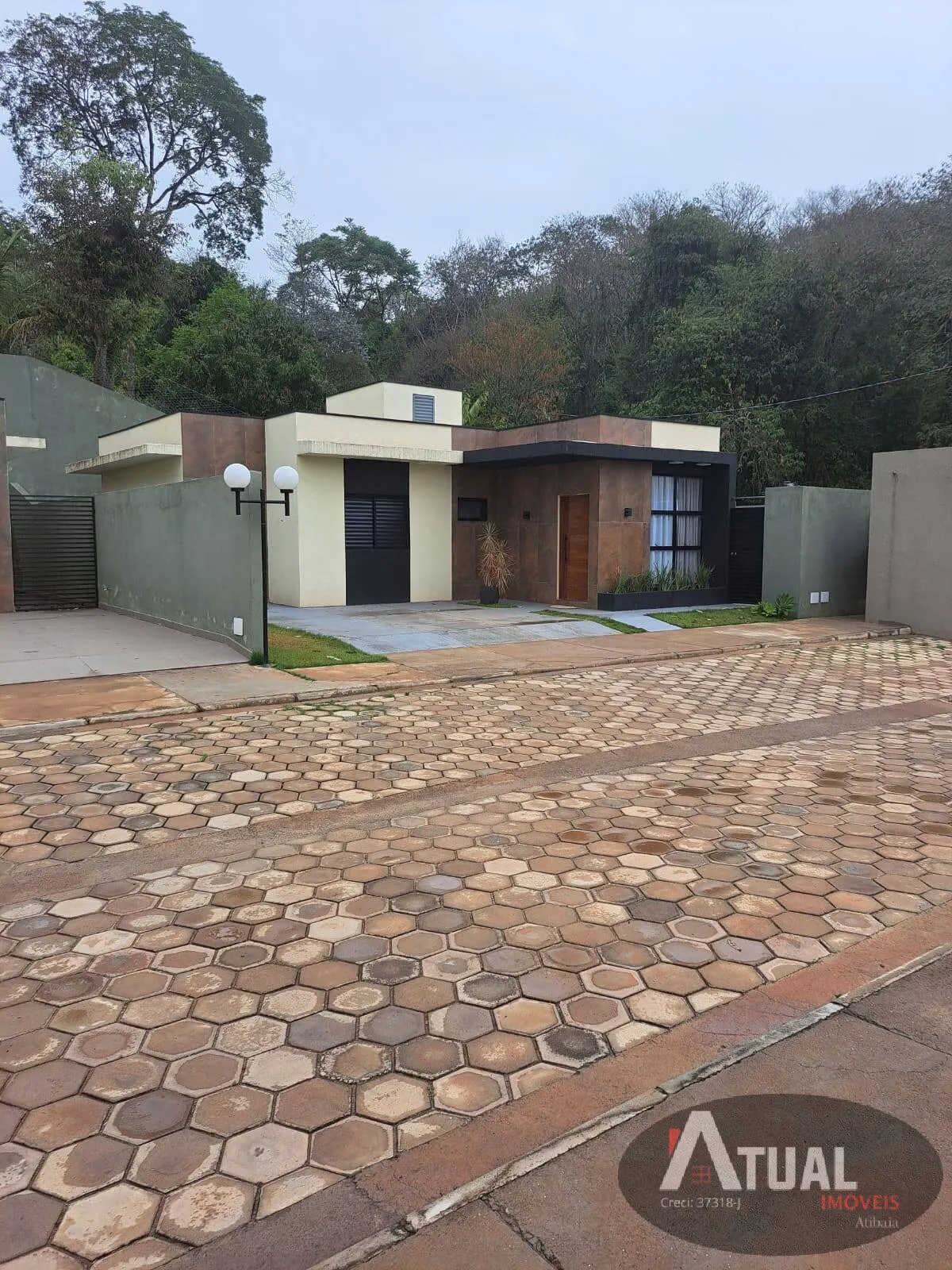 Casa à venda de 372 m² em Atibaia, SP, Brasil