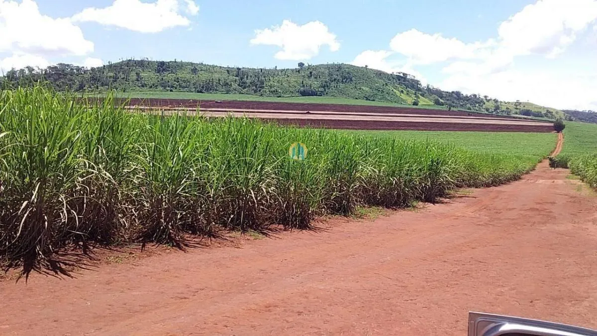 Fazenda à venda de 1.871 ha em Serra Azul, SP, Brasil