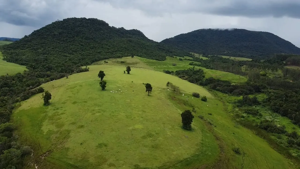 Sítio à venda de 36 ha em Botucatu, SP, Brasil