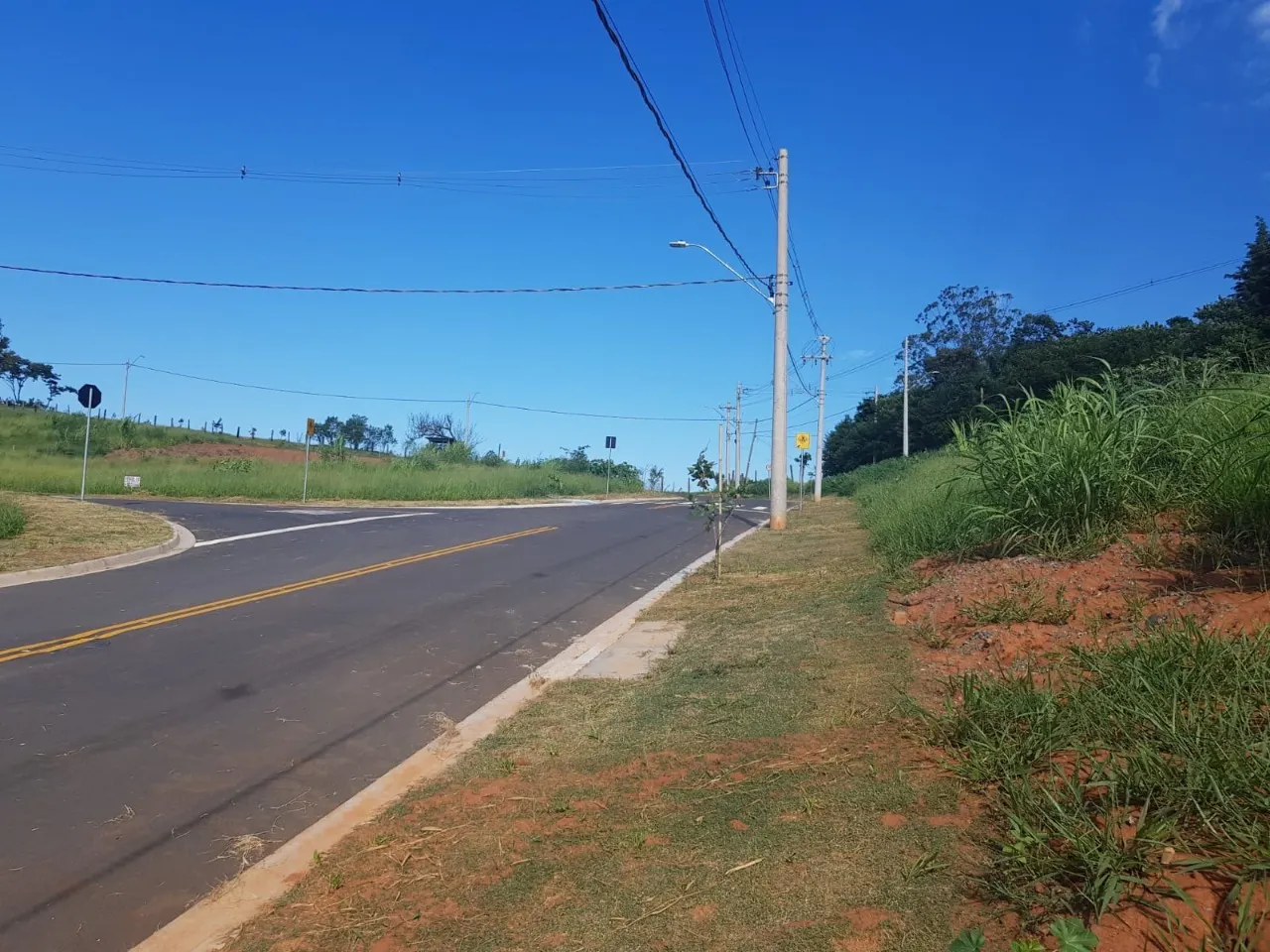 Terreno à venda de 280 m² em Atibaia, SP, Brasil