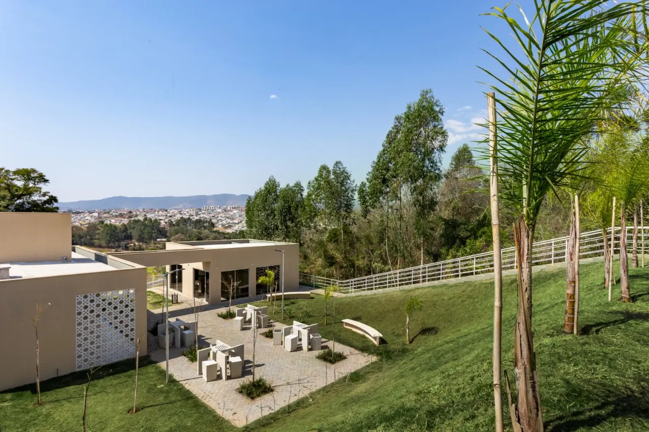 Terreno à venda de 280 m² em Atibaia, SP, Brasil
