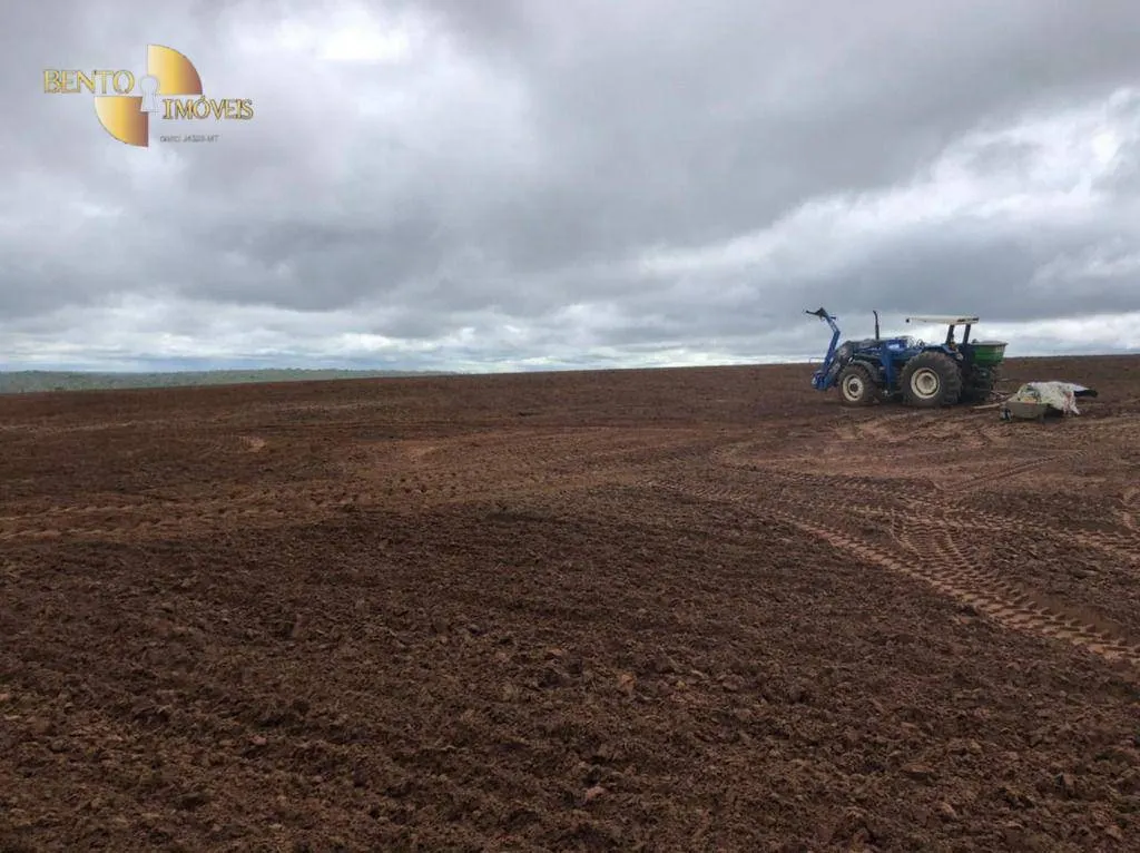 Fazenda à venda de 7.000 ha em Cerejeiras, RO, Brasil