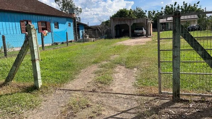 Chácara à venda de 3.400 m² em Santo Antônio da Patrulha, RS, Brasil