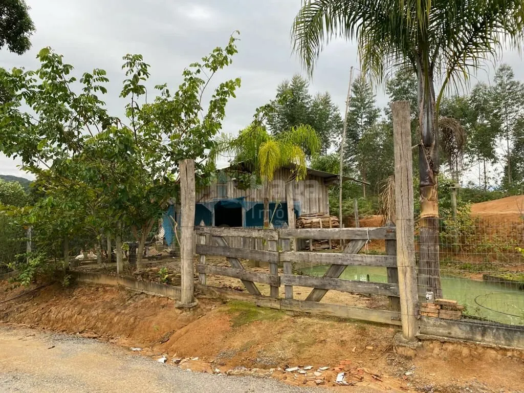 Fazenda à venda de 3.600 m² em Nova Trento, SC, Brasil