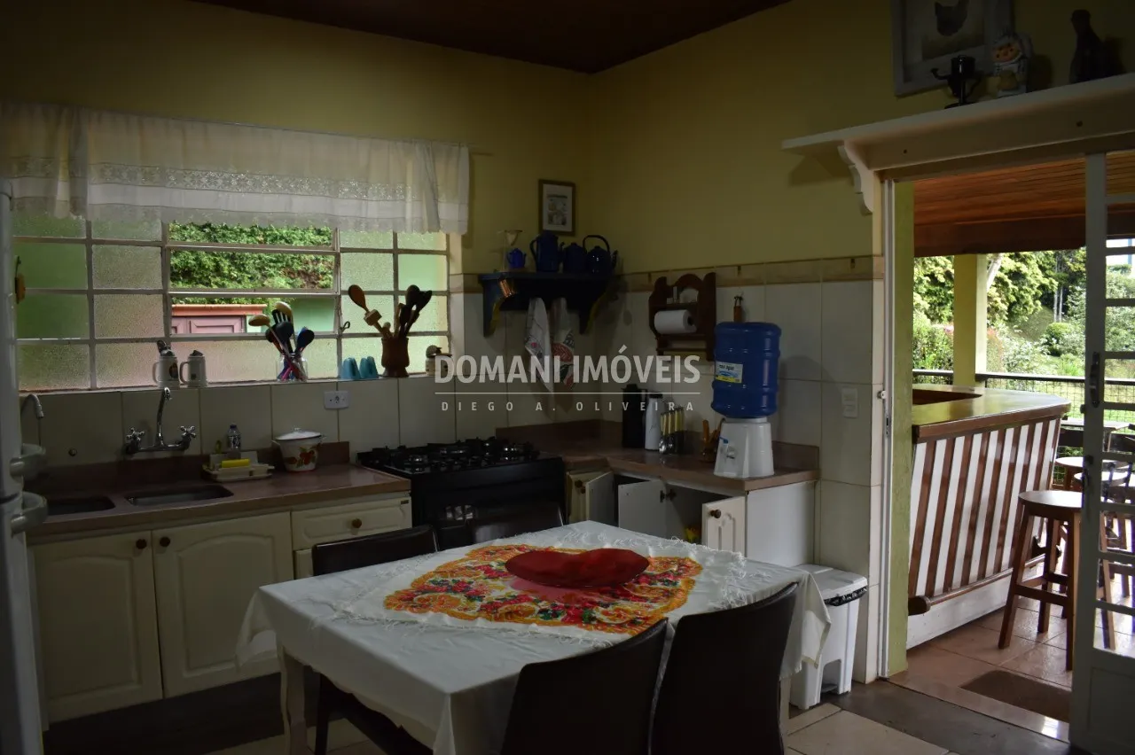 Casa à venda de 2.220 m² em Campos do Jordão, SP, Brasil