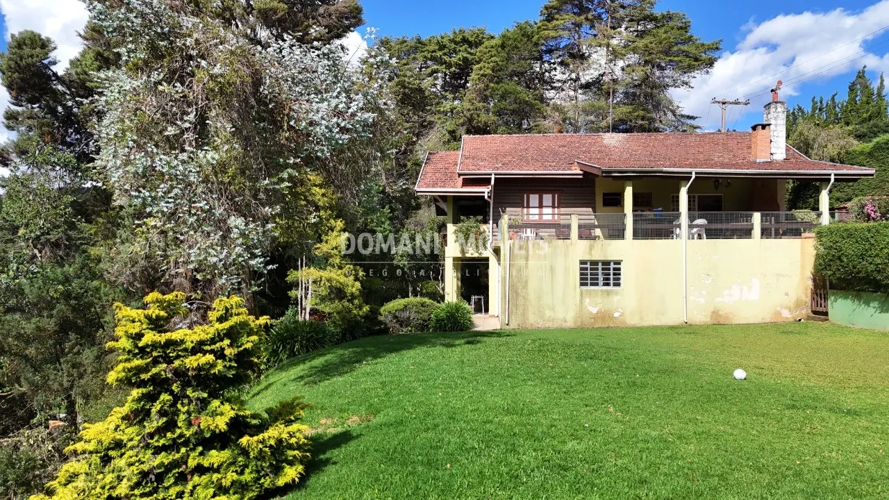 Casa à venda de 2.220 m² em Campos do Jordão, SP, Brasil