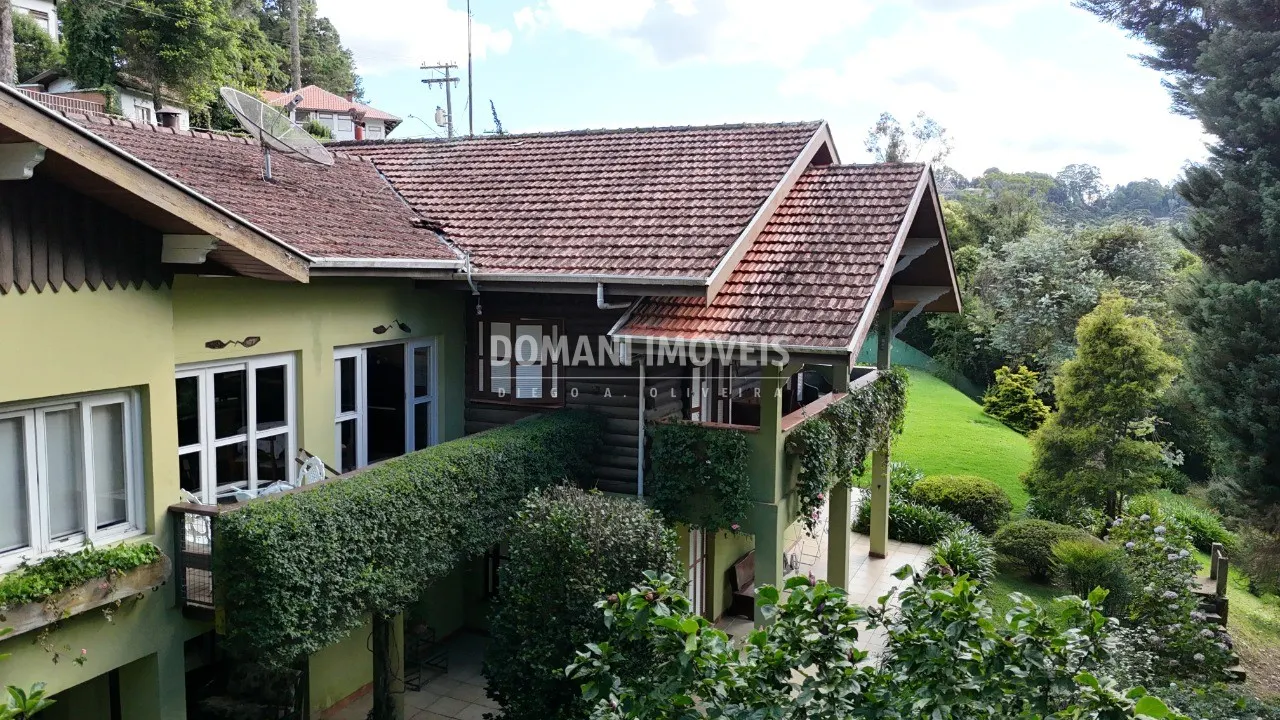 Casa à venda de 2.220 m² em Campos do Jordão, SP, Brasil