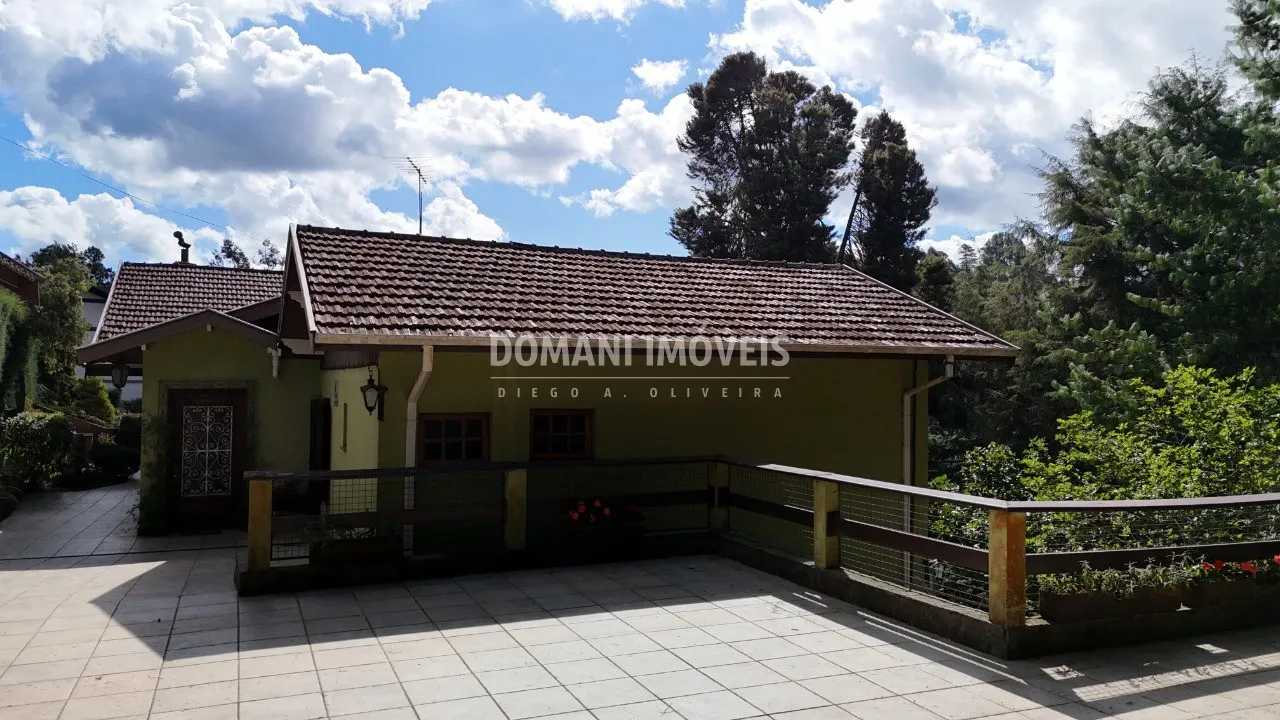 Casa à venda de 2.220 m² em Campos do Jordão, SP, Brasil