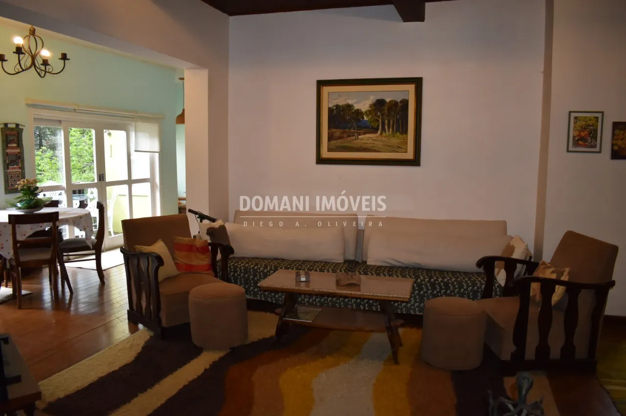 Casa à venda de 2.220 m² em Campos do Jordão, SP, Brasil
