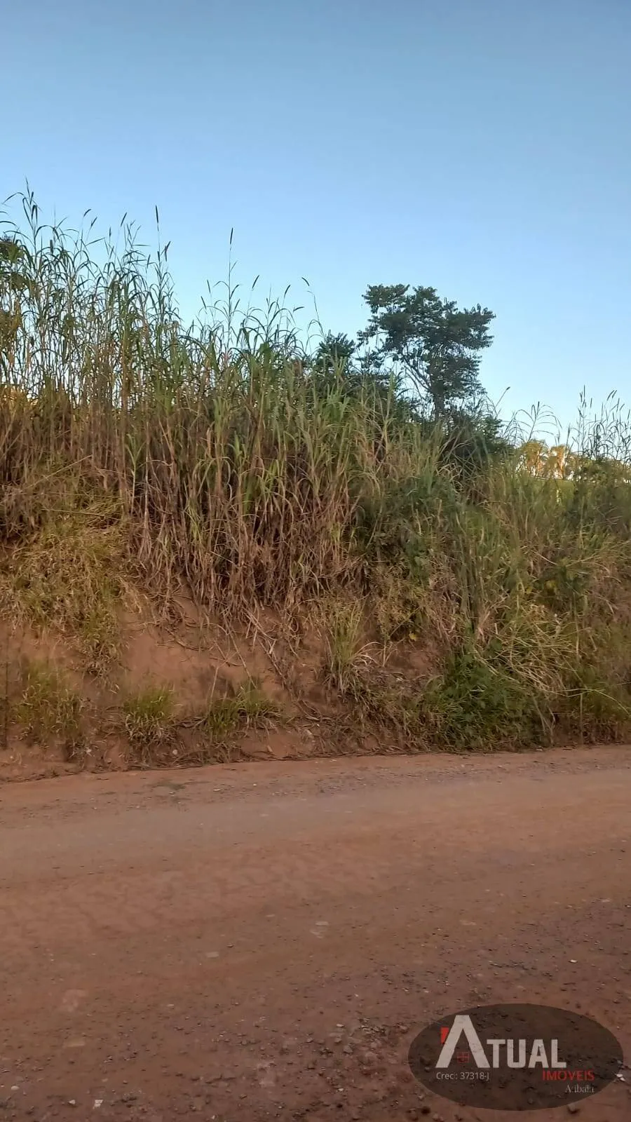 Terreno à venda de 357 m² em Atibaia, SP, Brasil